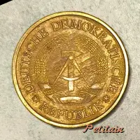 DEUTSCHE DEMOKRATISCHE REPUBLIK